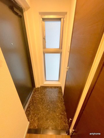 スプランディッド淀屋橋DUE　仲介手数料無料の玄関