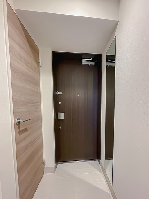 ロイジェントパークス押上錦糸町の玄関|※写真は同タイプ住戸です。