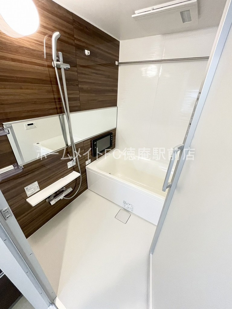 東大阪市森河内西２丁目の賃貸マンションの浴室