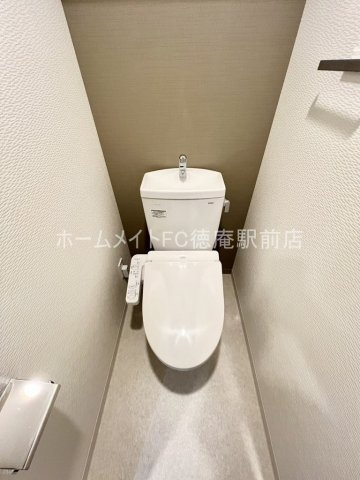 東大阪市高井田西６丁目の賃貸マンションのトイレ