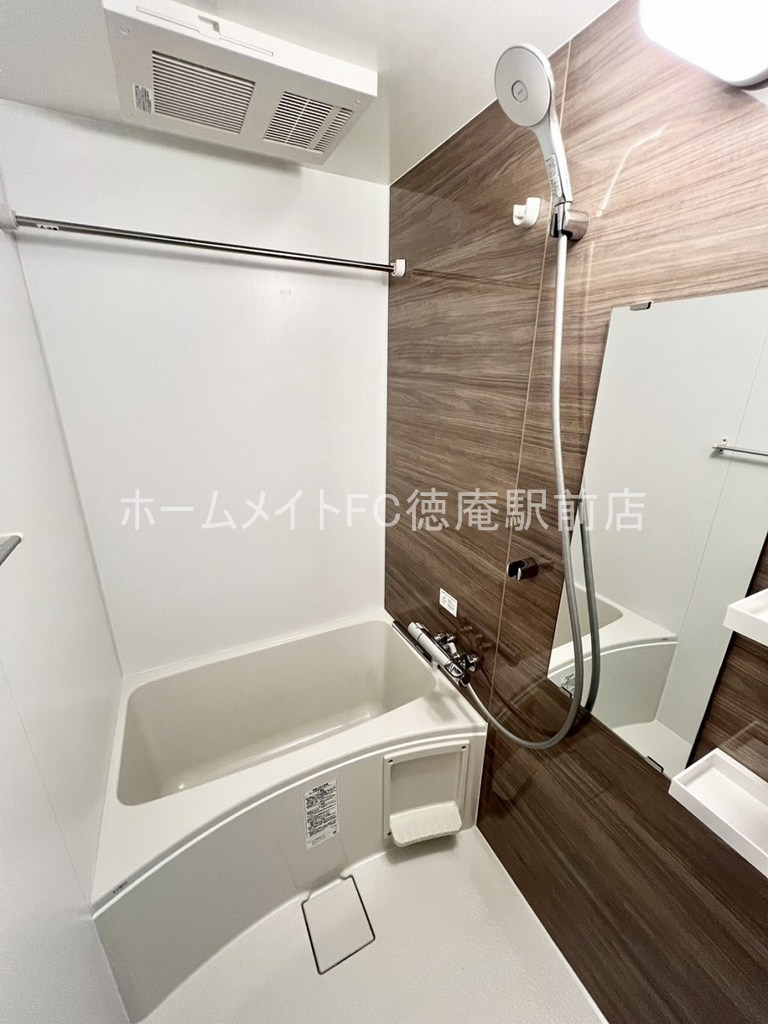 東大阪市高井田西６丁目の賃貸マンションの浴室