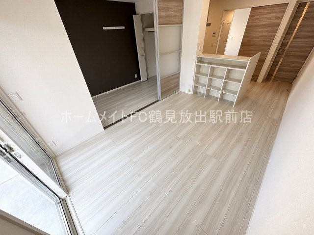 東大阪市森河内西２丁目のアパートの居間・リビング