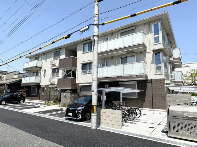 東大阪市森河内西２丁目のアパートの外観