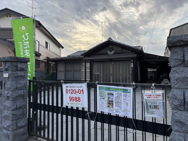 野田市柳沢　古民家住宅　121坪のエントランス|門あり