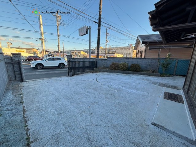 野田市柳沢　古民家住宅　121坪の前面道路含む現地写真