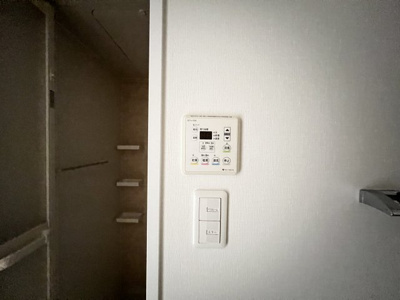 【玄関】 | LUMINOUS桜川(旧:アーバンパーク難波)