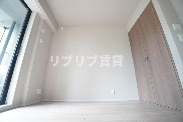 プレミスト千葉公園の洋室