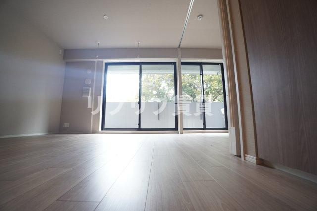 プレミスト千葉公園の居間・リビング