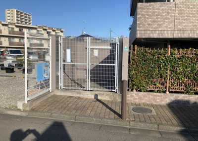 【設備】 | ライオンズガーデン相模原 | 共有部分は、住民なら誰もが使える設備のこと。例えば駐車場やエレベーター、インターネット設備、セキュリティ設備などがあります。他にも、マンションの廊下・外部階段やエントランス・ゴミ置き場などがあります。