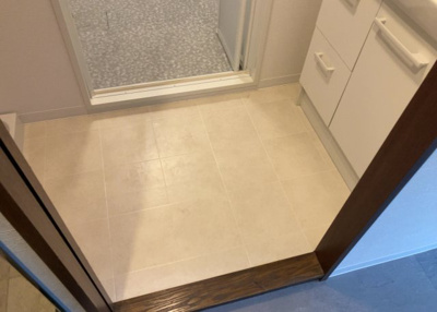 【脱衣所】 | ライオンズガーデン相模原 | 洗面脱衣所は「体を綺麗に整える場所」という目的と役割を持っています。そして便利で使い勝手のいい「体を綺麗に整える場所」にするためには、配置や動線、照明や収納計画をしっかりと検討しておく必要があります。