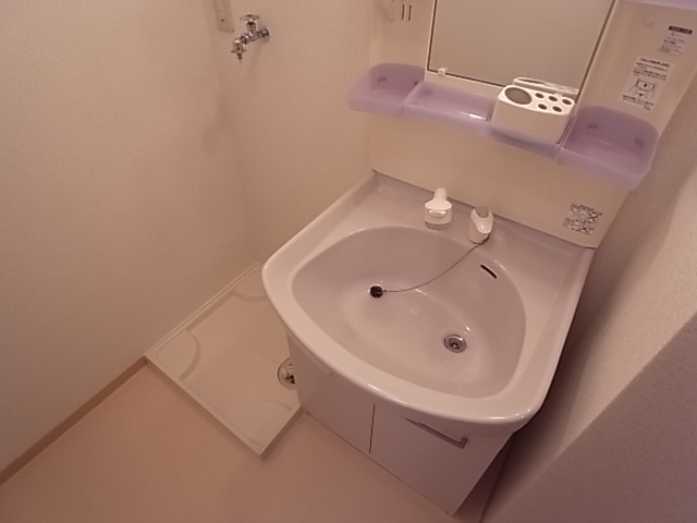 神戸市北区谷上西町のアパートの洗面所|シャンプードレッサー