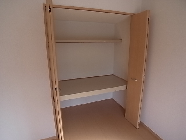 神戸市北区谷上西町のアパートの収納|クローゼット