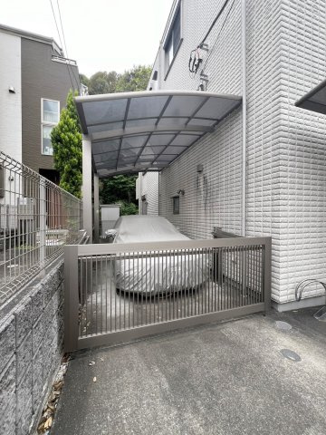 ソレイユ　ビアンカの駐車場