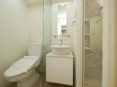 【洗面所】 | S-RESIDENCE難波Briller | 忙しい朝には欠かせない洗面所です