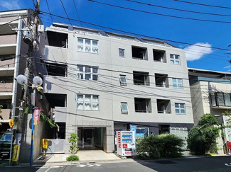 【外観】 | レグノフィーゴ駒場東大前１階部分のお部屋は通常仲介手数料２０３万９４００円→０円！さらにキャッシュバック１６万円にて即日現地案内可能です！