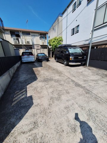 シティハイム　リラビスタの駐車場