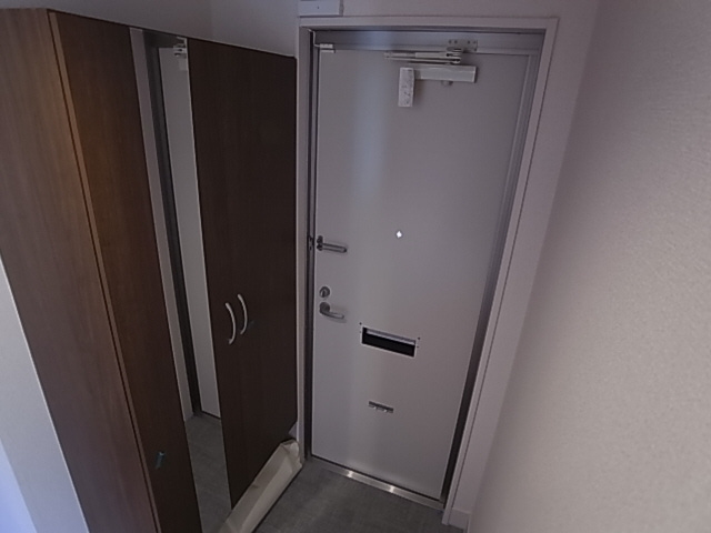 神戸市長田区雲雀ケ丘３丁目のアパートの玄関|シューズボックス付き玄関