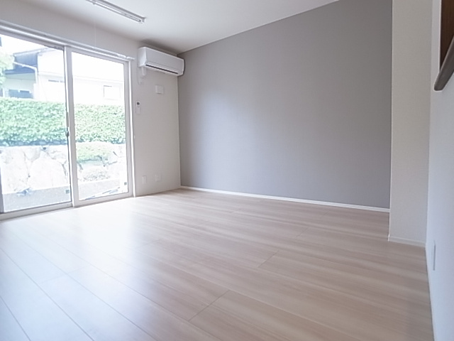 神戸市長田区雲雀ケ丘３丁目のアパート