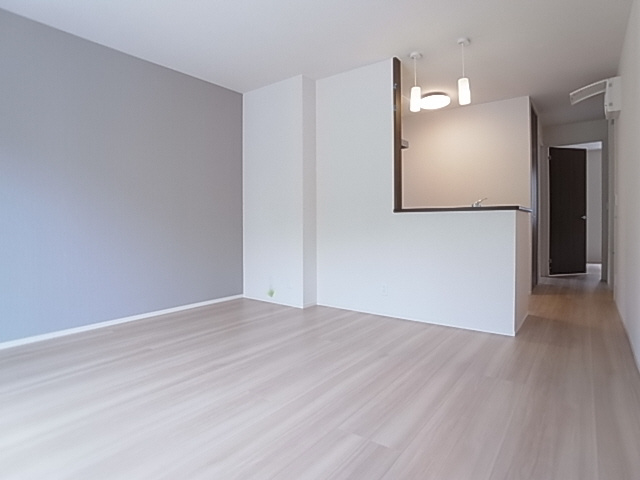 神戸市長田区雲雀ケ丘３丁目のアパートの居間・リビング|リビング