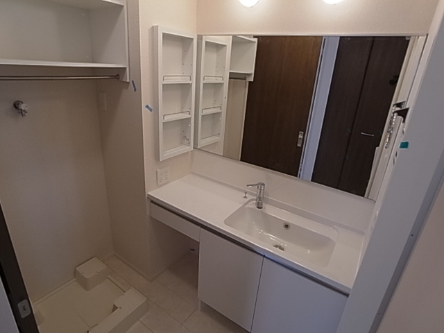 神戸市長田区雲雀ケ丘３丁目のアパートの洗面所|シャンプードレッサー