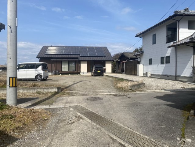 西条市飯岡4040-5の外観