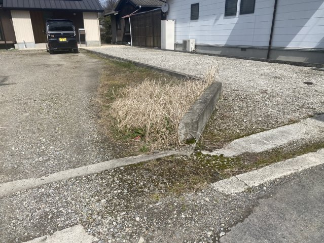 西条市飯岡4040-5の外観