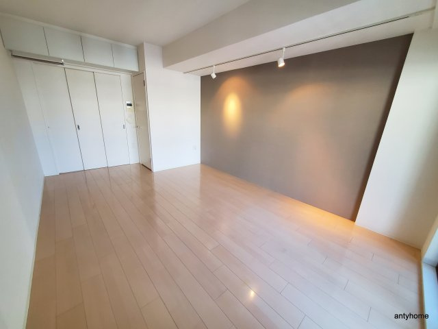SERENiTE本町エコートの居間・リビング
