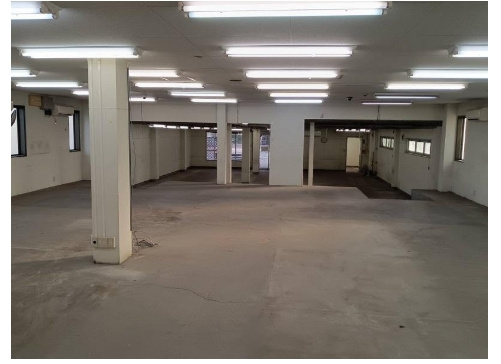 スポーツアベニュー敷地内店舗の内装