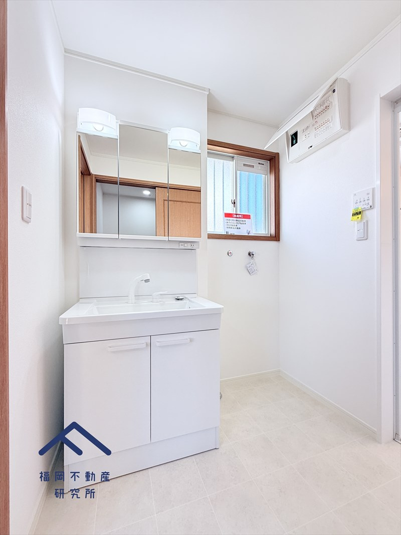 古賀市舞の里５丁目　戸建ての洗面所