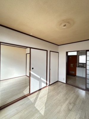 【居間・リビング】 | 上田ハイツ