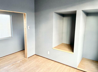 【洋室】 | 甲府市飯田2丁目 中古戸建 南東角地 都市ガス 車3台駐車可