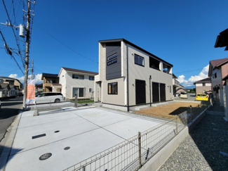 【外観】 | 甲斐市万才 新築戸建 全3棟1号棟 敷地面積：217.50ｍ2（65.79坪）