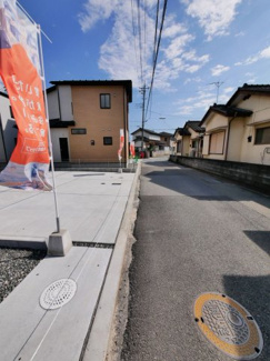 【周辺】 | 駐車場から南側を望む