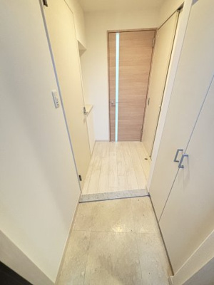 【玄関】 | スプランディッド新大阪Ⅲ