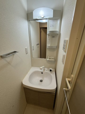 【洗面所】 | スプランディッド新大阪Ⅲ