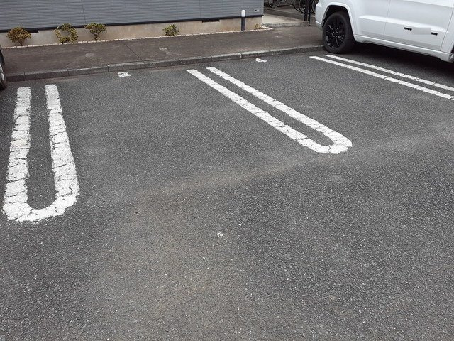 イ－ストヒルズの駐車場