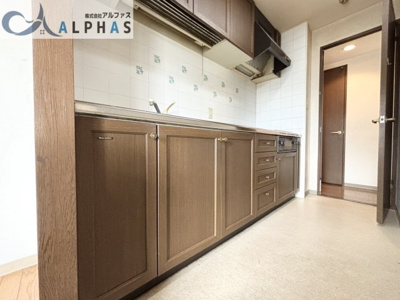 【キッチン】 | 藤和ライブタウン加古川東 | 家事がしやすい動線♪キッチンから廊下側へ出入りできます♪