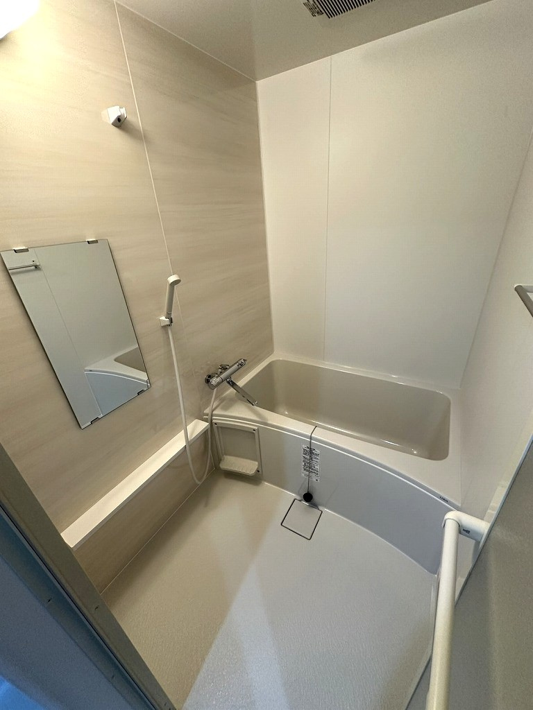 シャルム北4条の浴室