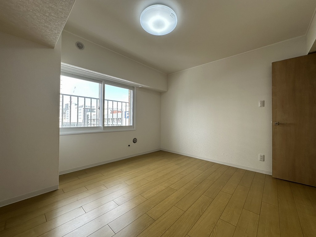 シャルム北4条の洋室