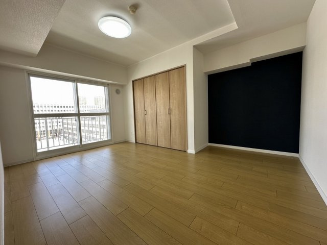 シャルム北4条の洋室