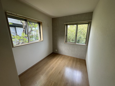 【寝室】 | Ballon d’Or中山