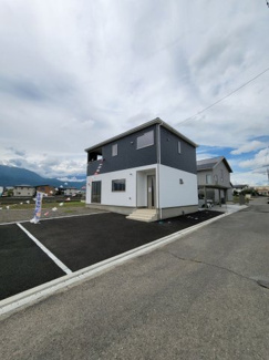 【外観】 | 外構込みで駐車もらくらく設計