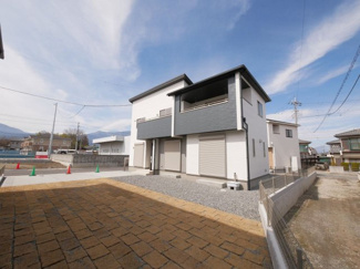 【外観】 | モダンなデザインが際立つ洗練された外観！建物完成済み