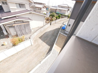 【展望】 | 東側に道路あり。