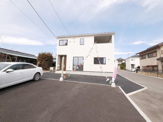 【外観】 | 角地で採光＆通風良好な好立地！　建物完成済み