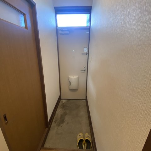 コーポ中畑の玄関|明るい玄関です