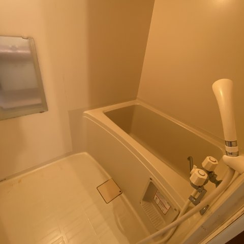 コーポ中畑の浴室|お風呂で日々の疲れを落としましょう