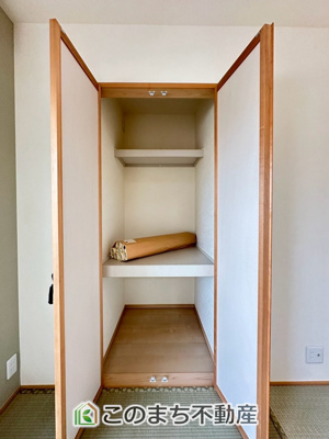 【収納】 | 宇都宮市鶴田町戸建（区画整理地） | 和室の収納スペースは中棚が付いてますので、お布団をしまうのに最適です♪

