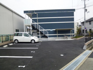 【駐車場】