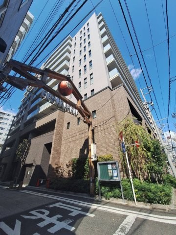 イニシア横浜桜木町のエントランス